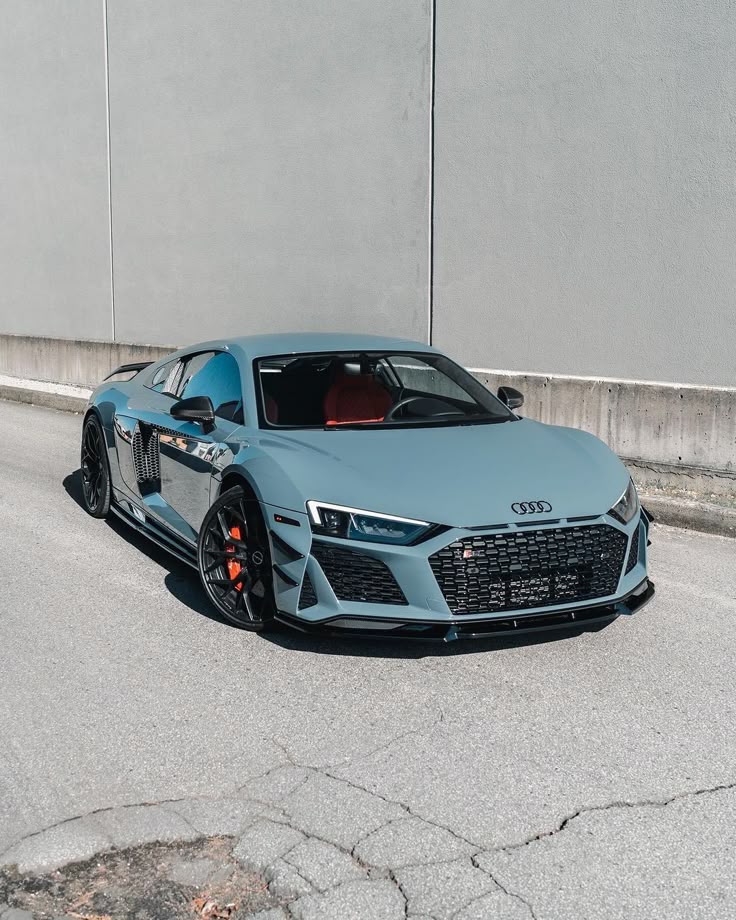 Audi R8